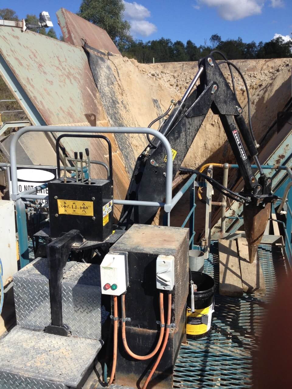 Mini rock breaker attachment custom fabricated for quarry plant