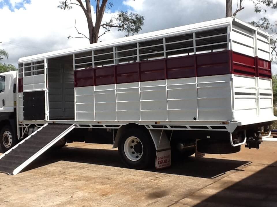 Aluminium livestock stock crate fabricated by Dunn Metal Works fitted to a truck